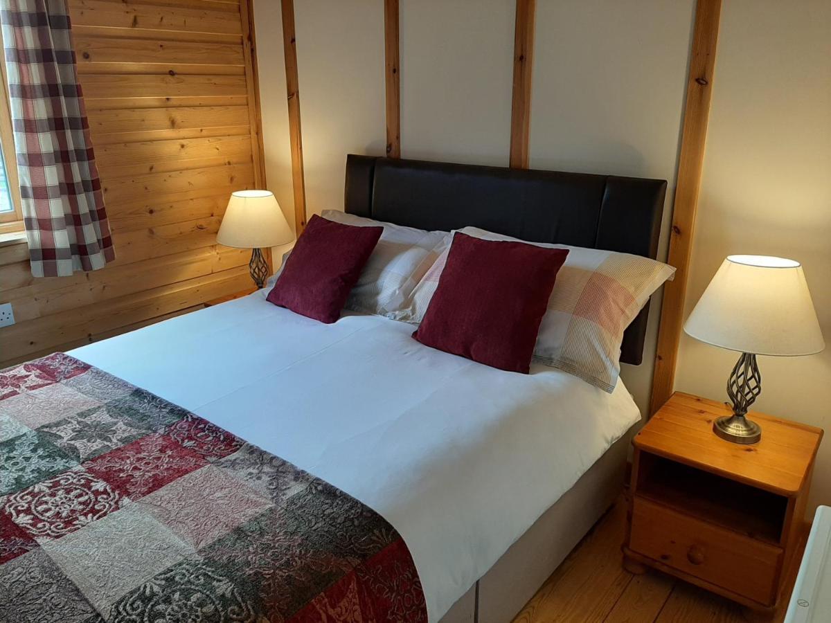 Tayview Lodges Pitlochry Esterno foto